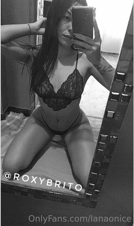 swinger milf onlyfans exclusive picture