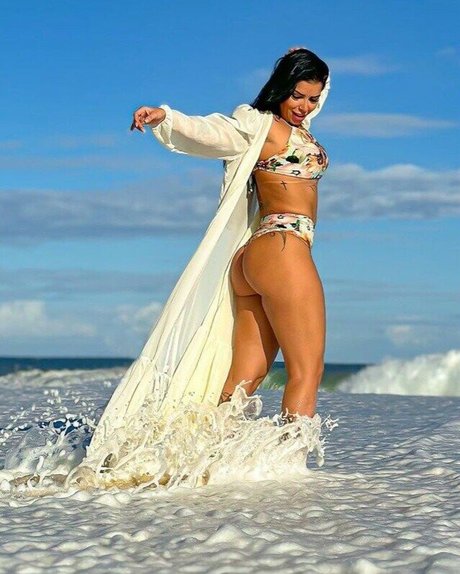 Bianca Leao sexy model photos