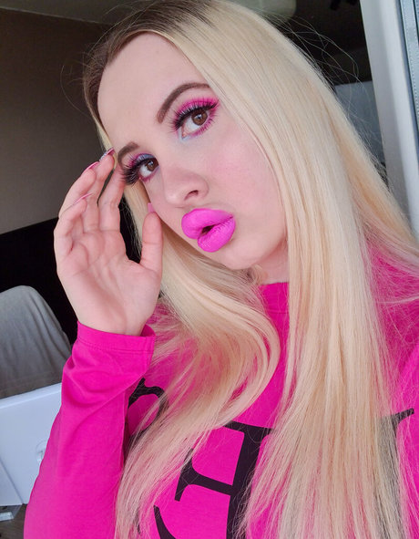 wife onlyfans free nude image