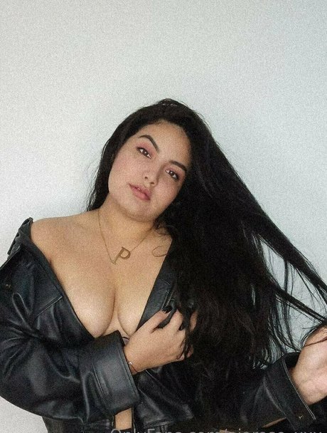 piarose xxx naked star pic