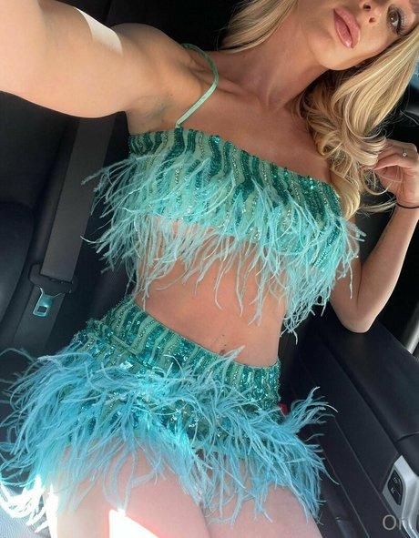 emmahixofficial model sexy images