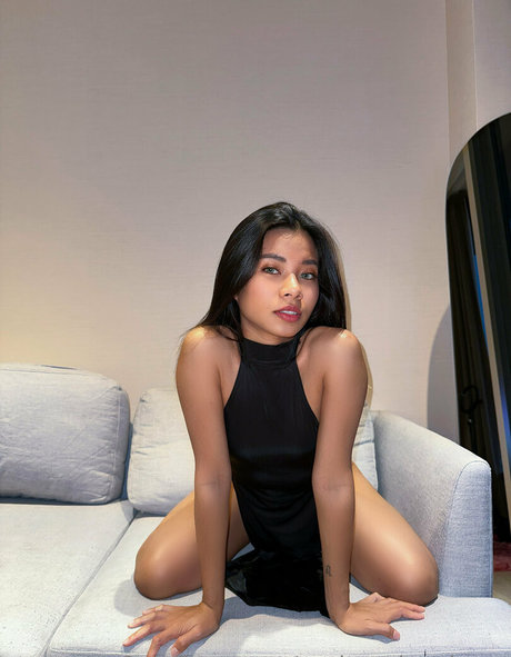 petiteasianchaya pornstar nudes img