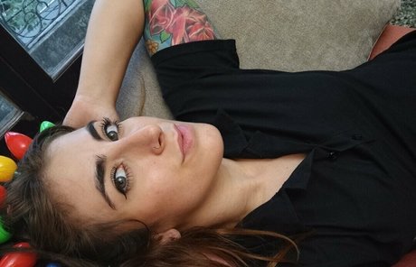 bitchpleassse star hd gallery