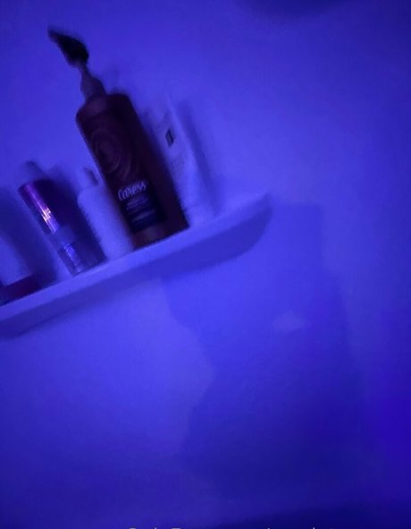 scarletss rose model naked picture