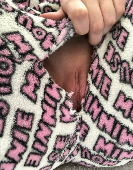 mrmrse nude model picture