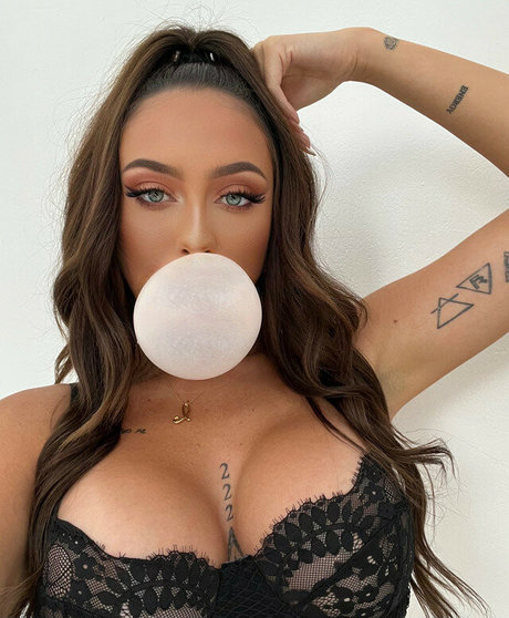 Cora May high quality star picture