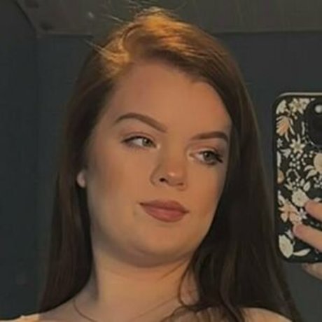 sassyholly model erotic photo