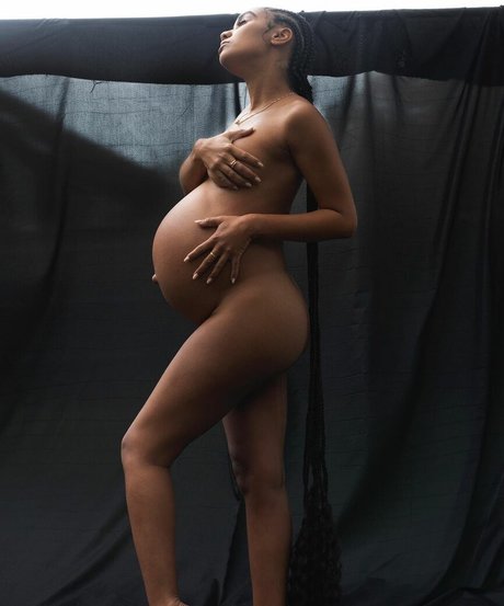 Leigh Anne Pinnock top pornstar picture