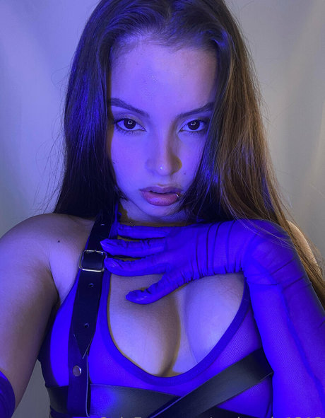 caringaia1313 nude model pictures