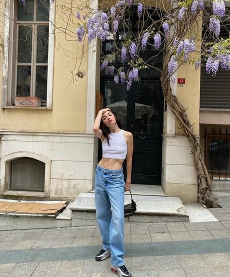 Hazar Erguclu nude star gallery