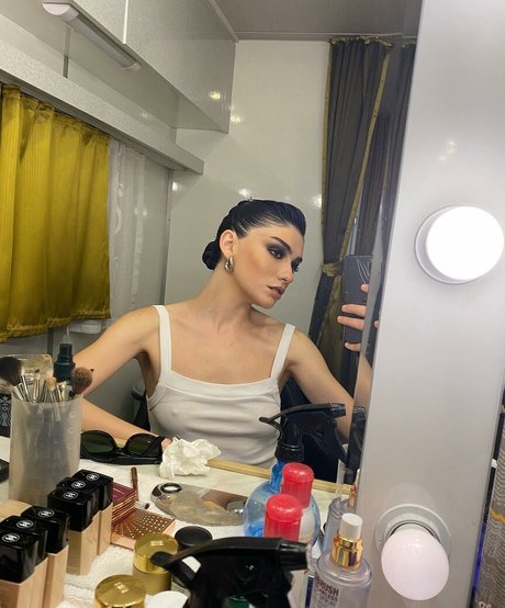 Hazar Erguclu star xxx photo