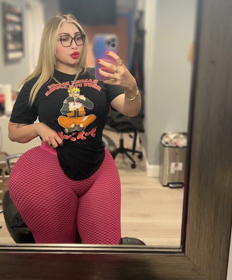 Desiy Garcia star nice photo