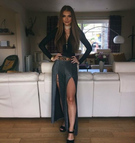 Xavia Brooke model porn pics