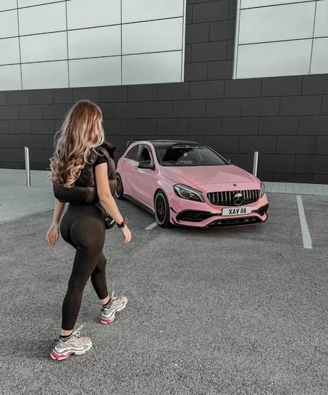 Xavia Brooke free star gallery