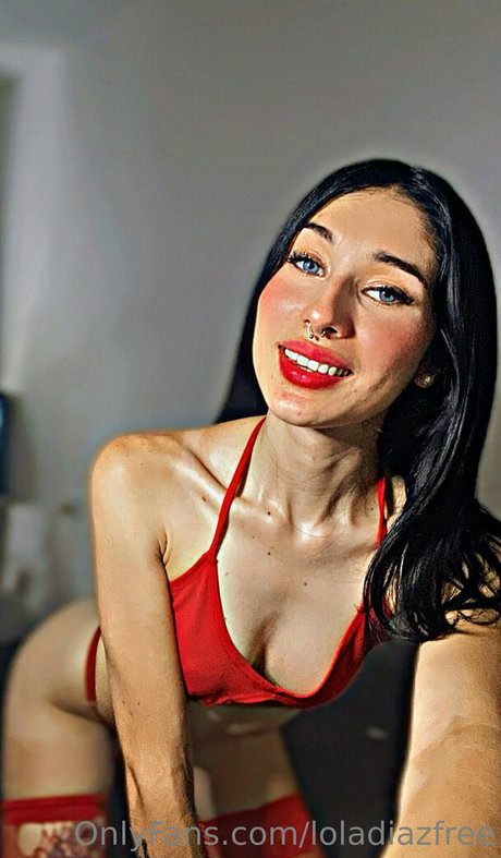 looladiaz star erotic photo
