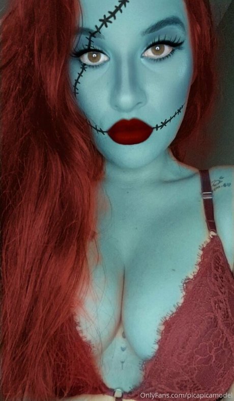 picapicamodel naked star pic