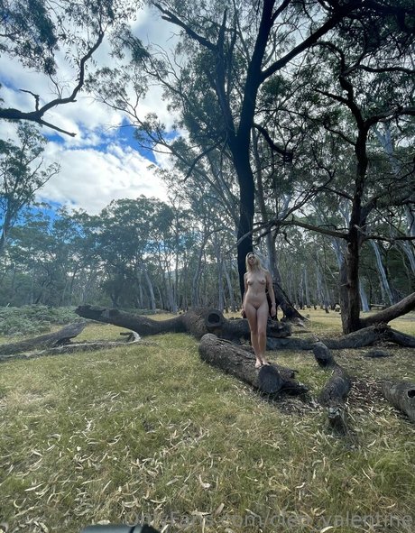 cleo valentine model top gallery