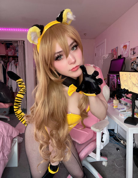 Meikasama xxx model archive