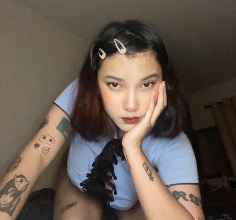 twoddddkid model hot photos