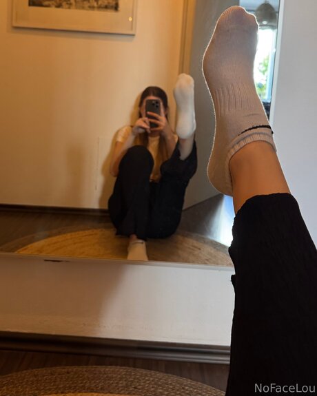 no face lou exclusive model photos