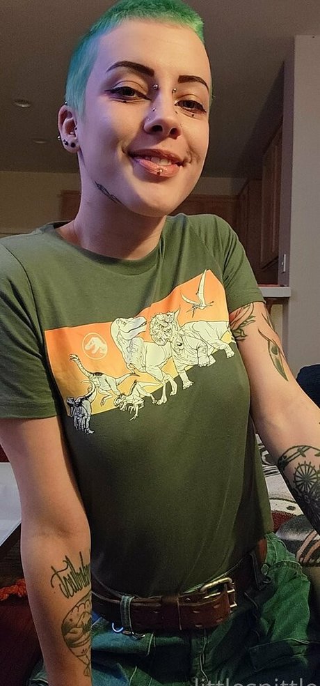 petite onlyfans pornographic gallery