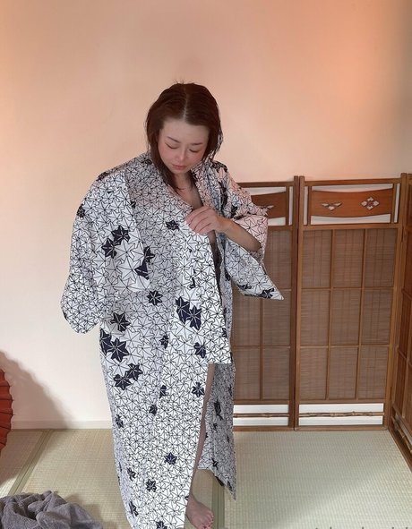 Shodo Girl model nudes images