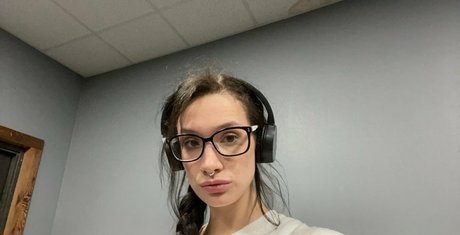 fitmom420 exclusive actress gallery