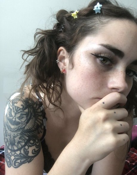 hnnnyy nice model pictures