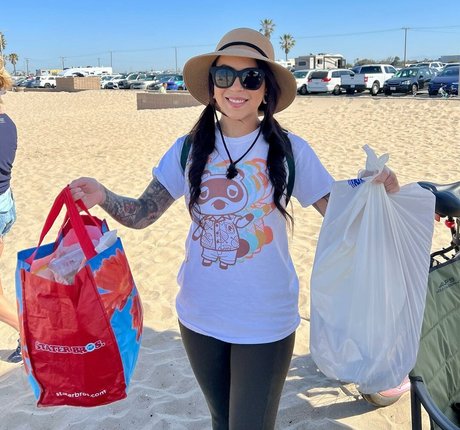 meghanelle art pornstar img