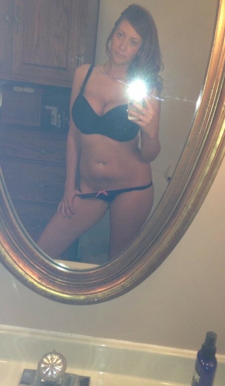 creampie asian onlyfans hot nude photo