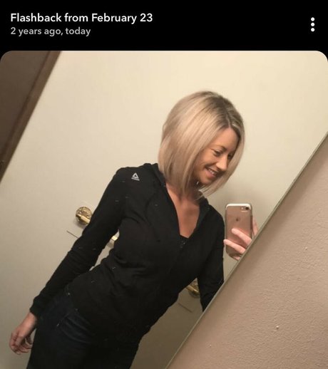 blonde milf onlyfans free naked pics