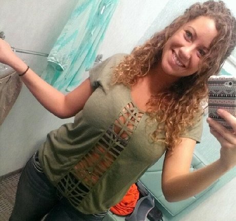 beach milf onlyfans pornographic img