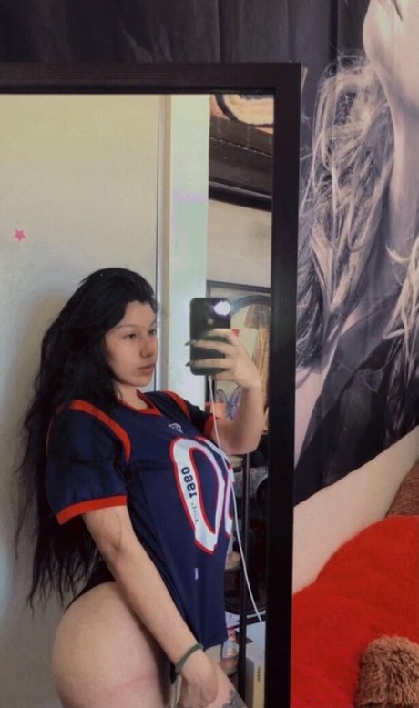 Fernanda V art star pictures