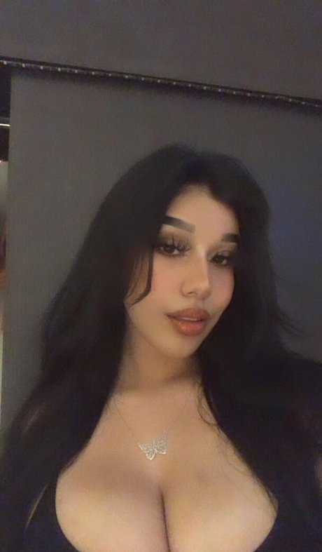 Fernanda V star sexy photos