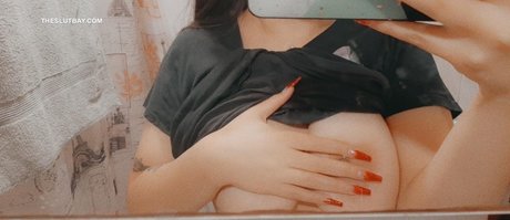 Fernanda V xxx model archive