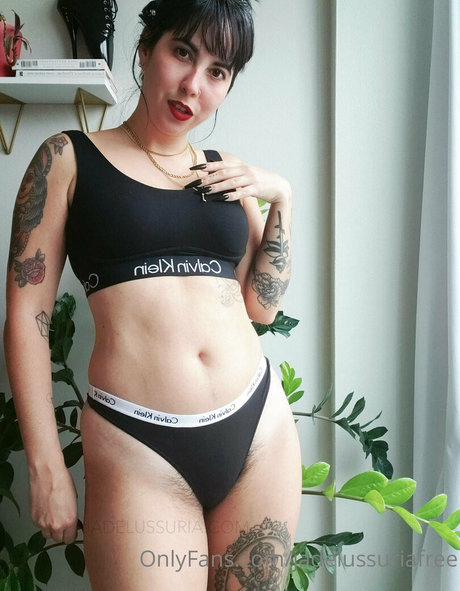 freehairypussy pretty pornstar gallery