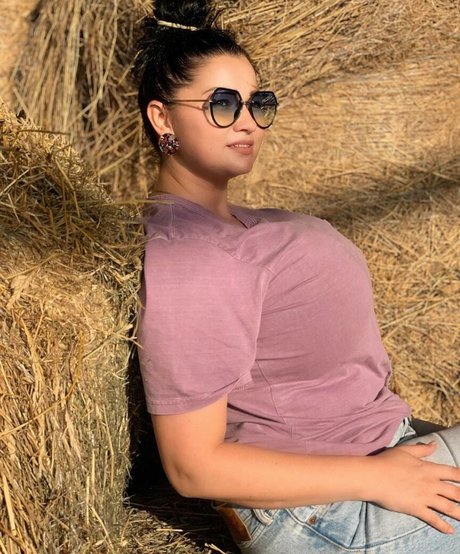 asian young onlyfans beautiful photo