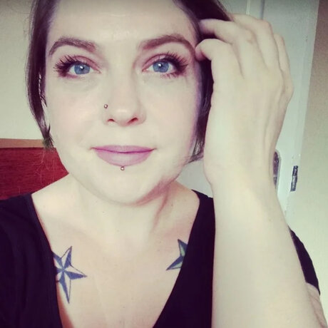 Rabbithole model nudes pic