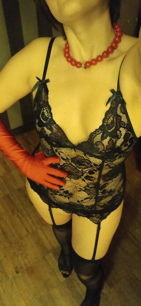 Betta nudes actress archive