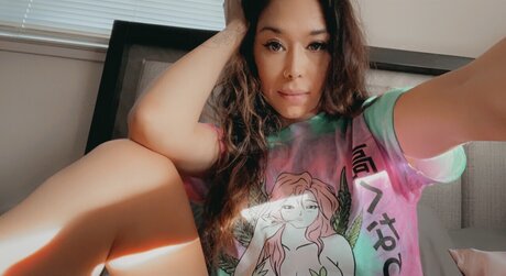 NikkiSnacks free star pic