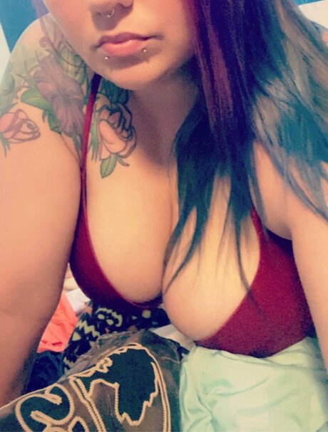 Bliss art model photo