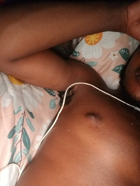 Wild Jamaica free model pic