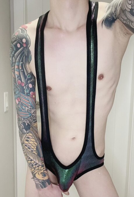 KmonkeyS sex model photos