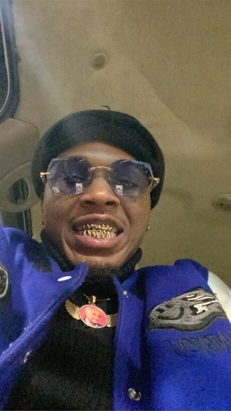 SharkThatAss xxx actress photos