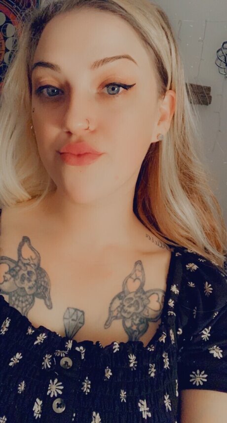 EnvyMe sex pornstar img