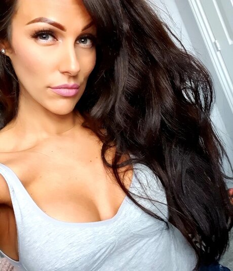 Karina Button porn actress photo