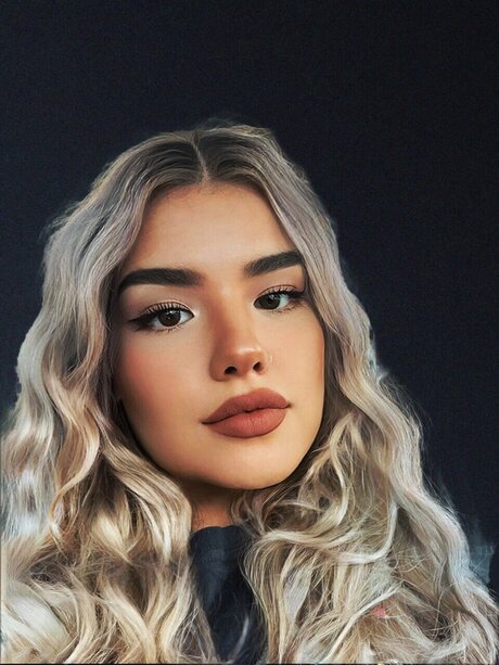 Salem Voorhees top actress archive