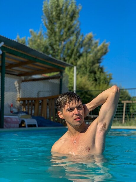 Nestor Navarro pornstar free pic