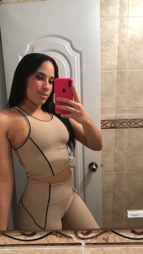 Danash model naked picture