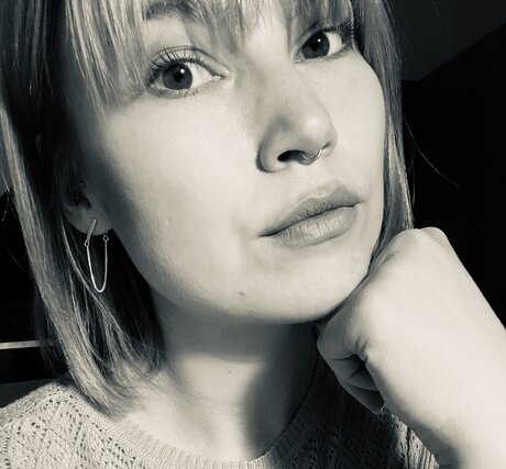 Livia Lovegood model adult pic